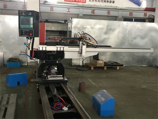 ચાઇનીઝ સસ્તી કટ 30mm સી.એન.સી. પ્લાઝ્મા કટીંગ મશીન કિંમત