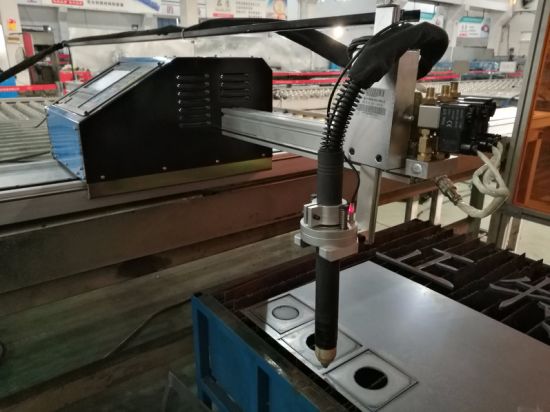 મશાલ સાથે ચિની મેટલ શીટ cnc પ્લાઝ્મા કટીંગ મશીન